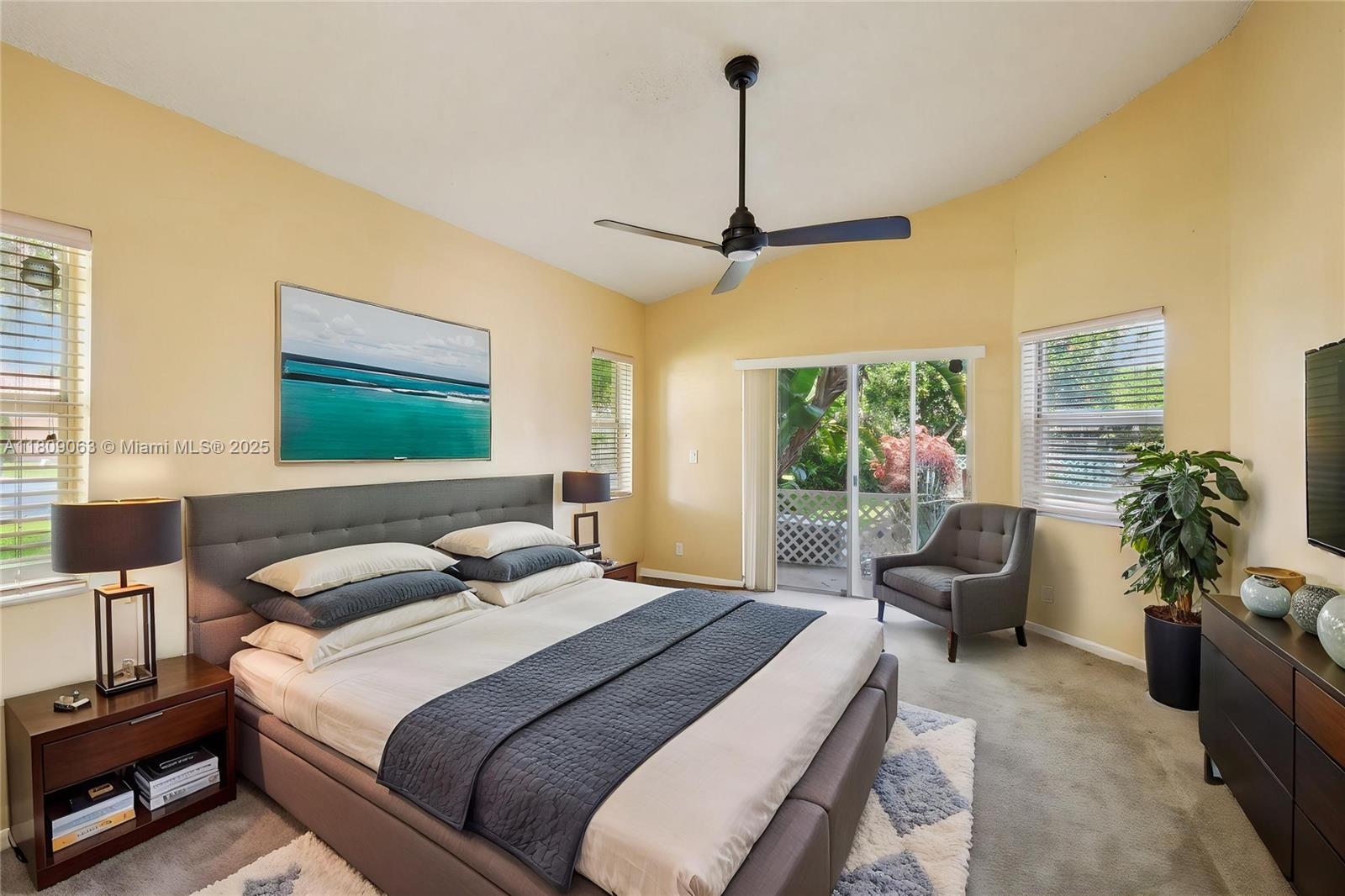 CORAL CREEK REPLAT NO 1 - Residential