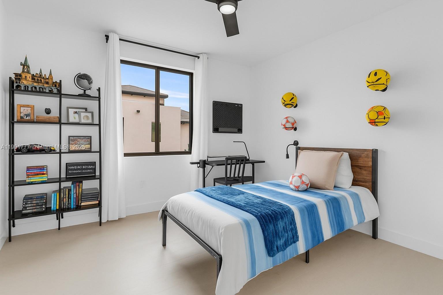 DOWNTOWN DORAL SOUTH PHAS - Residential