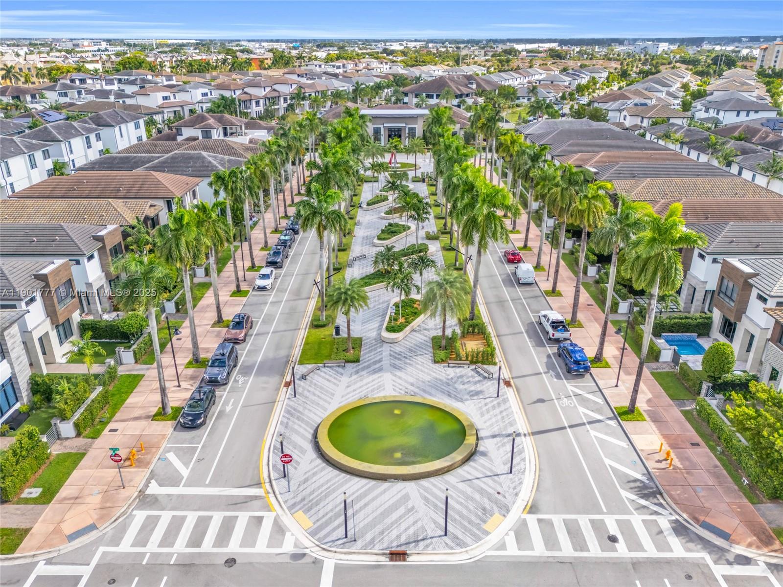 DOWNTOWN DORAL SOUTH PHAS - Residential