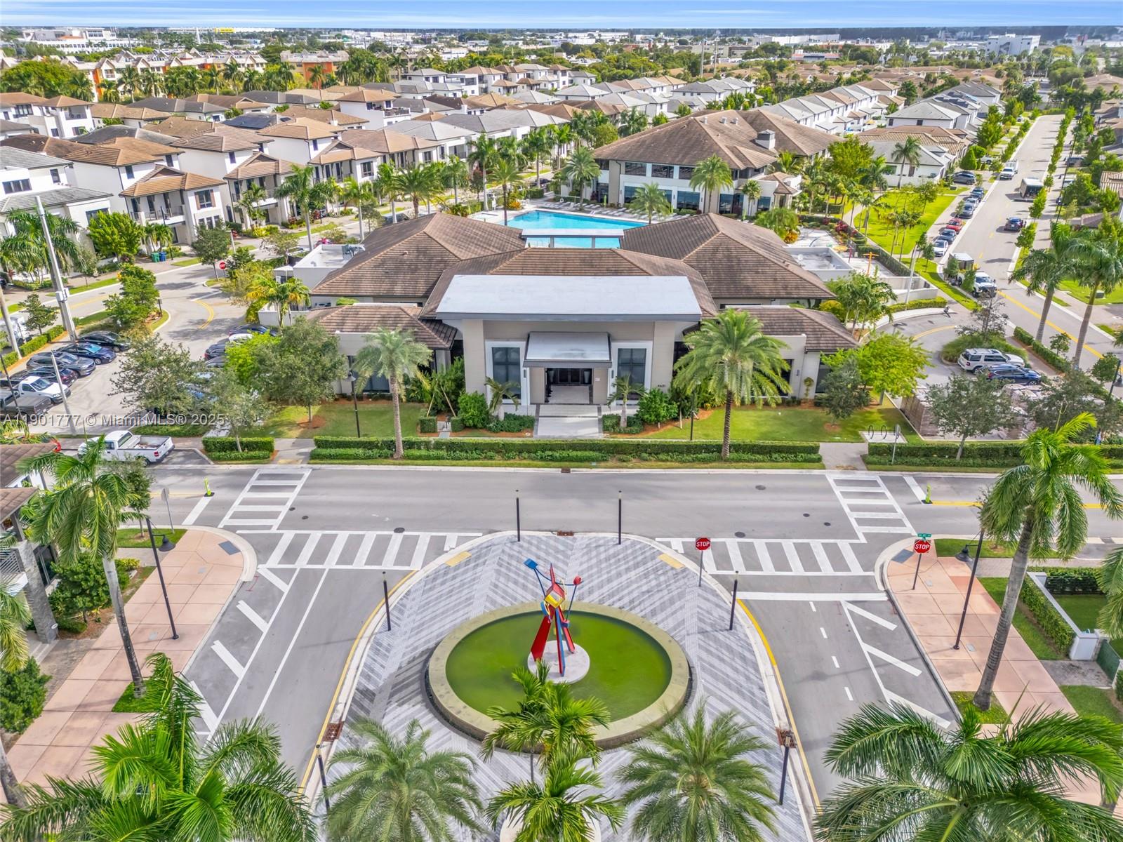 DOWNTOWN DORAL SOUTH PHAS - Residential