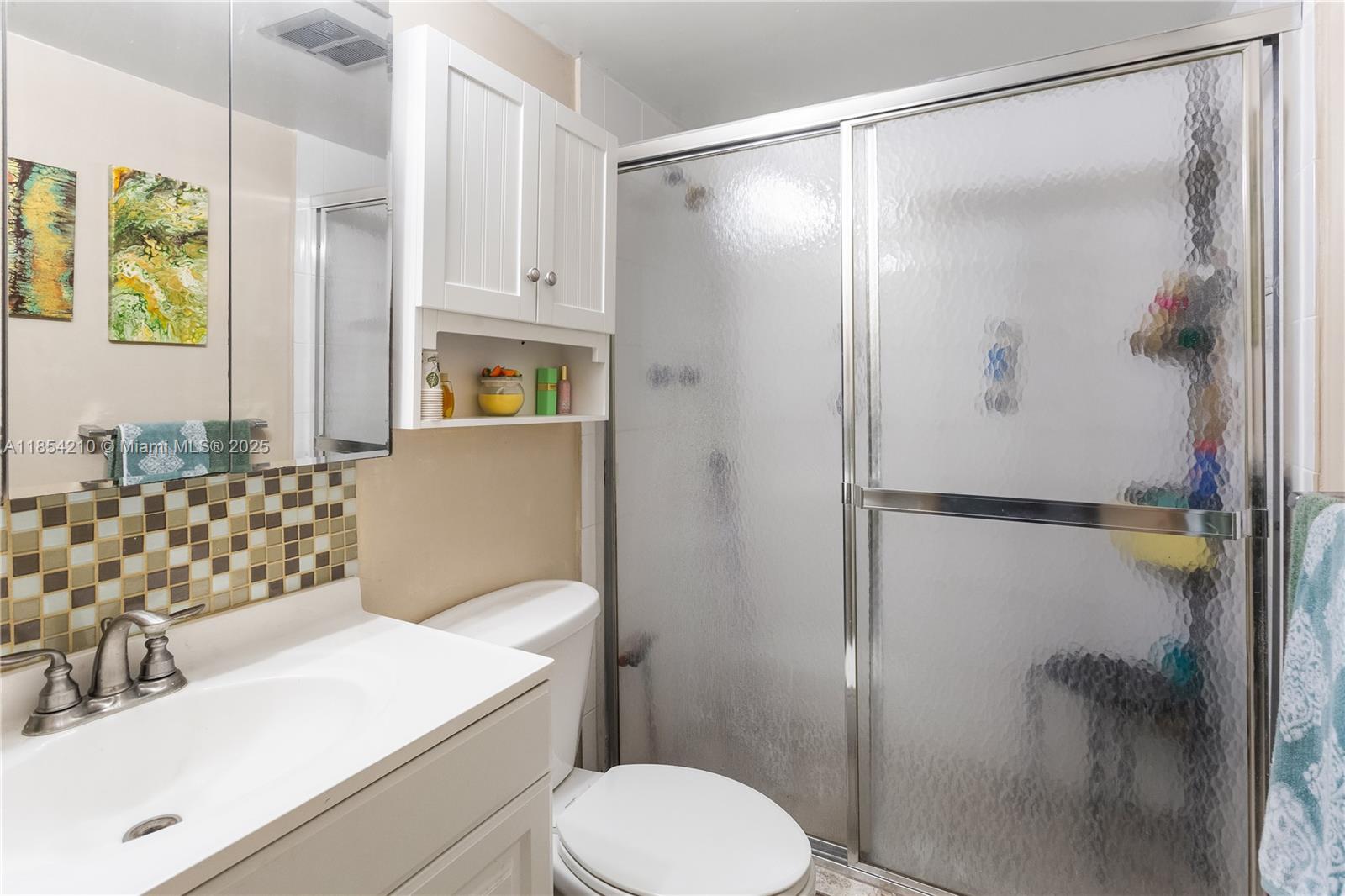 SANTA MONICA CONDOMINIUM - Residential