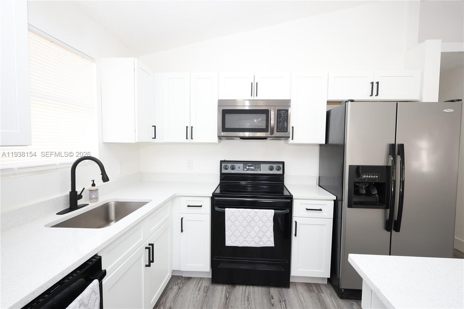 JORDAN COMMONS - Residential