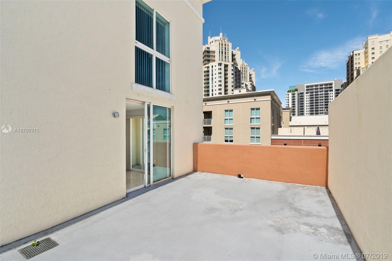 DOWNTOWN DADELAND CONDO N - Residential Lease