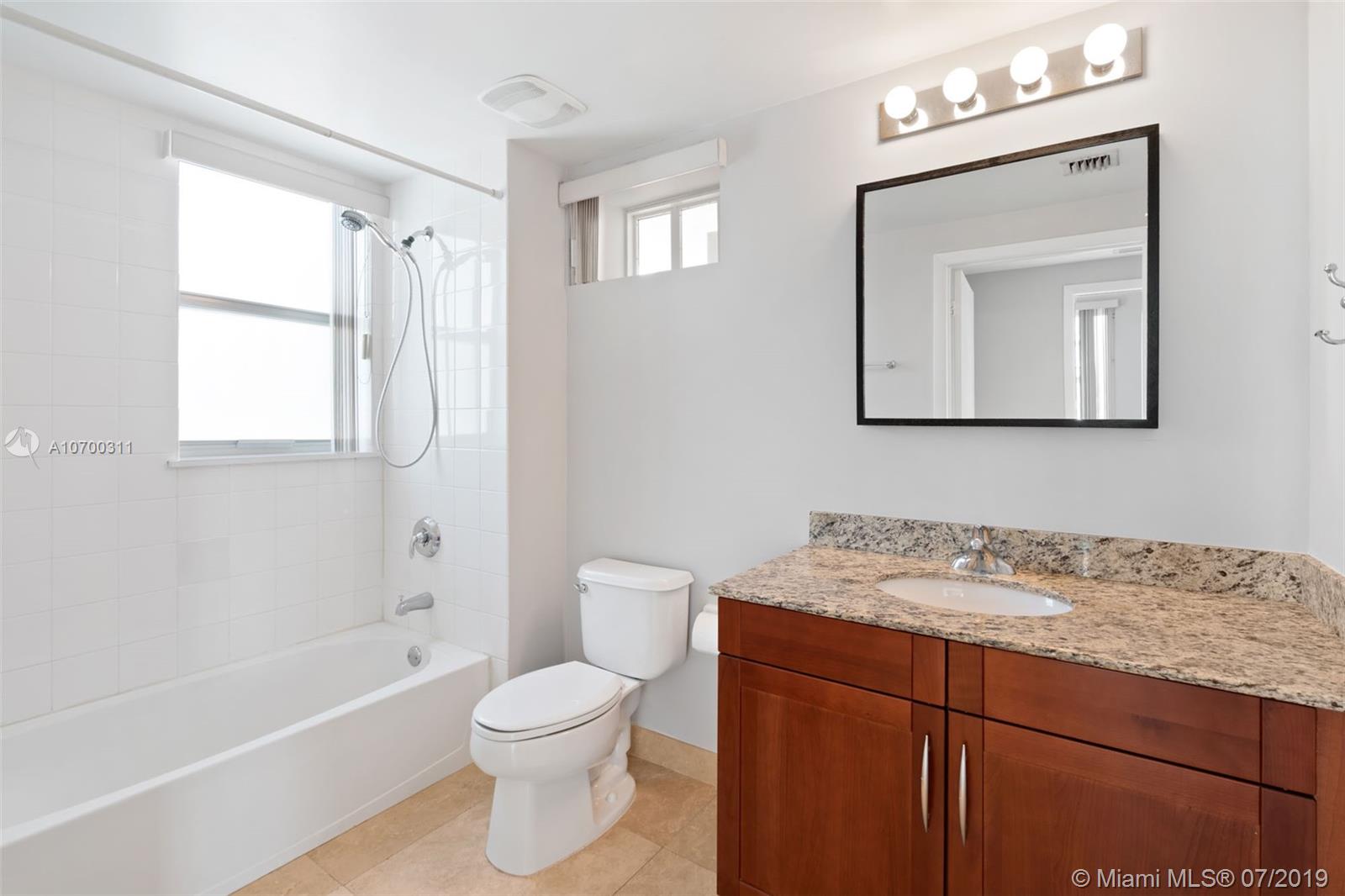 DOWNTOWN DADELAND CONDO N - Residential Lease