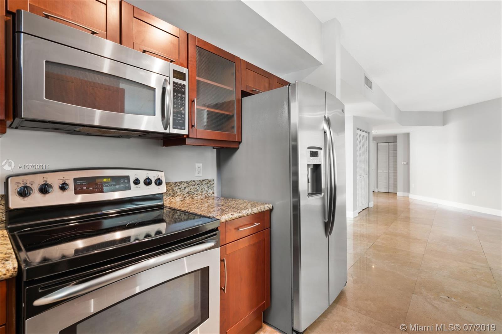 DOWNTOWN DADELAND CONDO N - Residential Lease