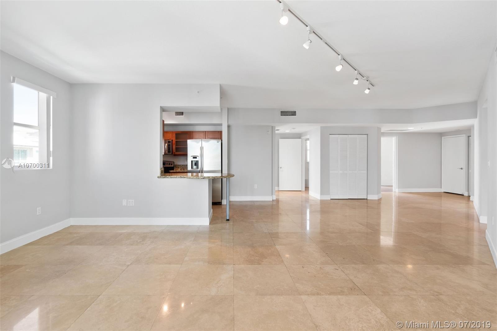 DOWNTOWN DADELAND CONDO N - Residential Lease