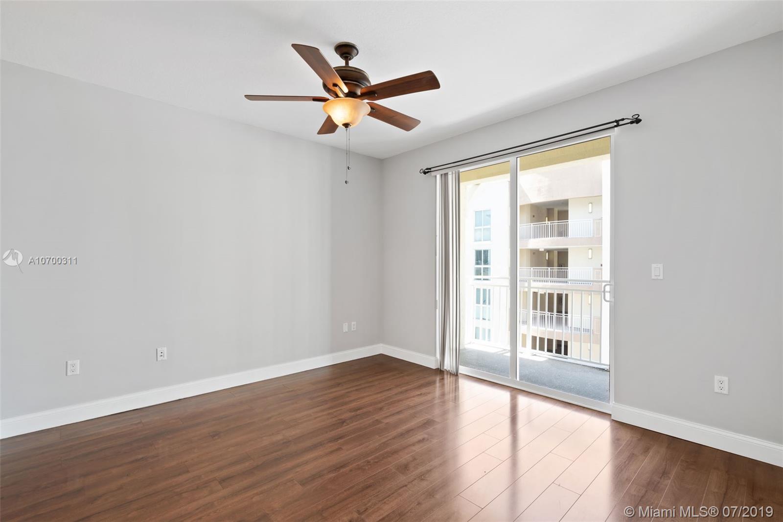 DOWNTOWN DADELAND CONDO N - Residential Lease