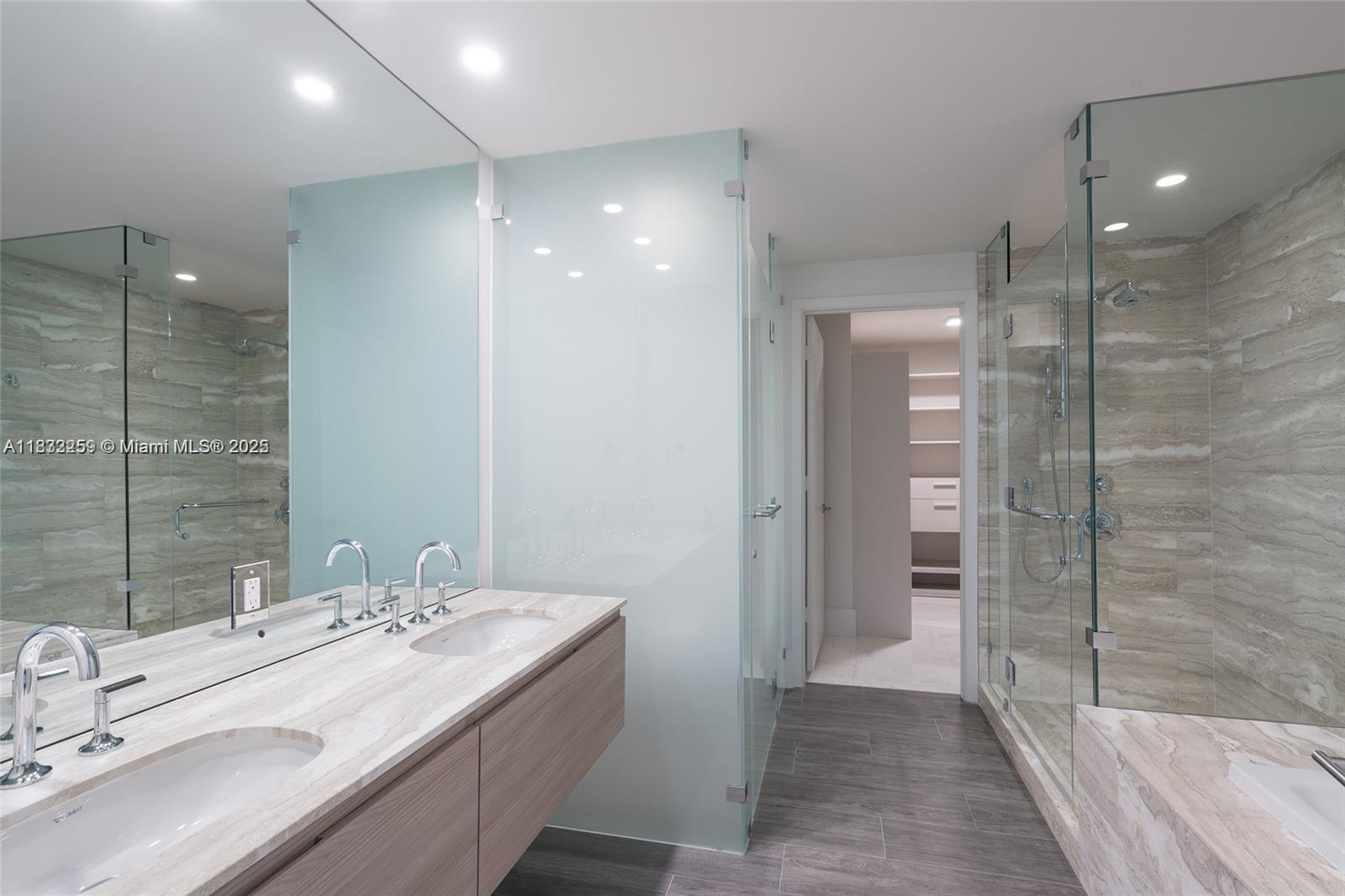 BISCAYNE BEACH CONDO - Residential