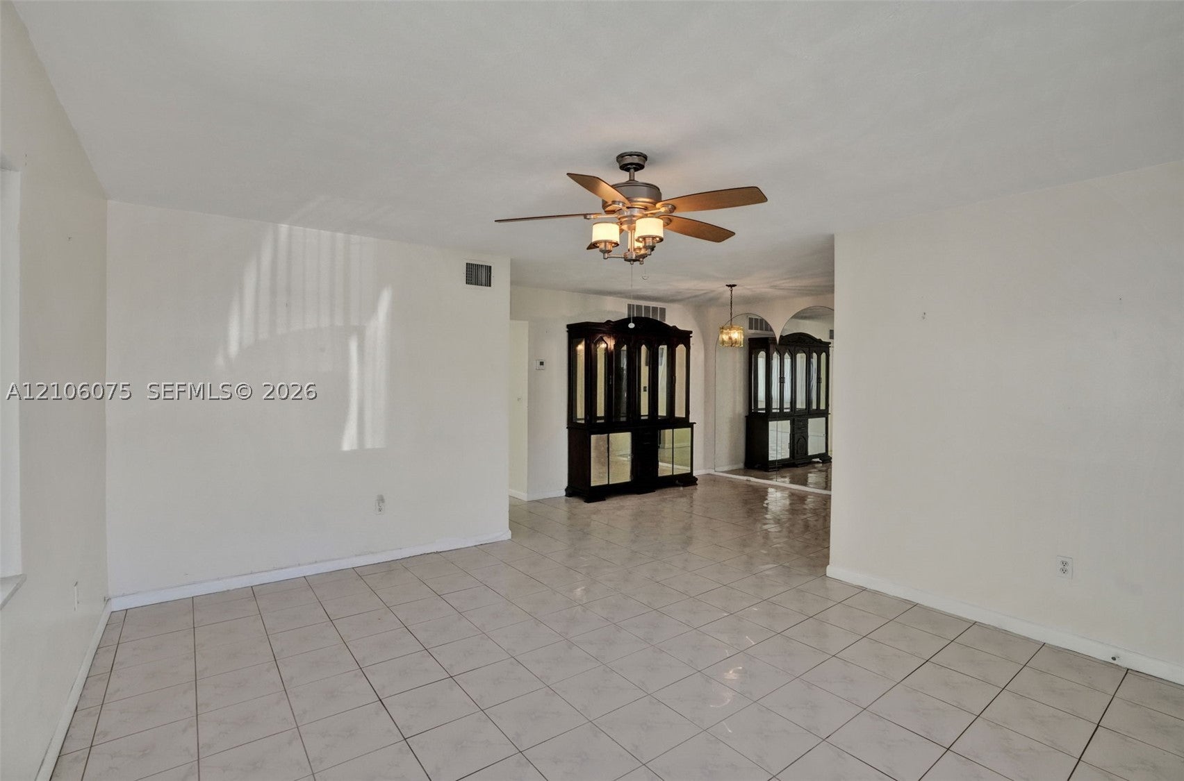 52 NE 204th St 8