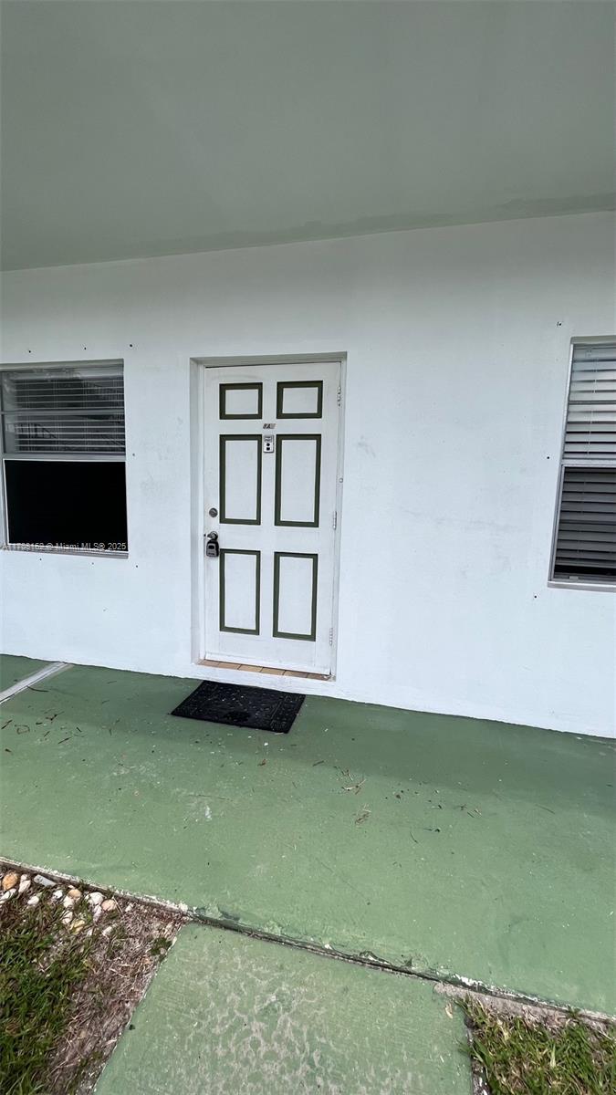 Property for Sale at 2219 Polk St 8A, Hollywood, Broward County, Florida - Bedrooms: 1 
Bathrooms: 1  - $149,900
