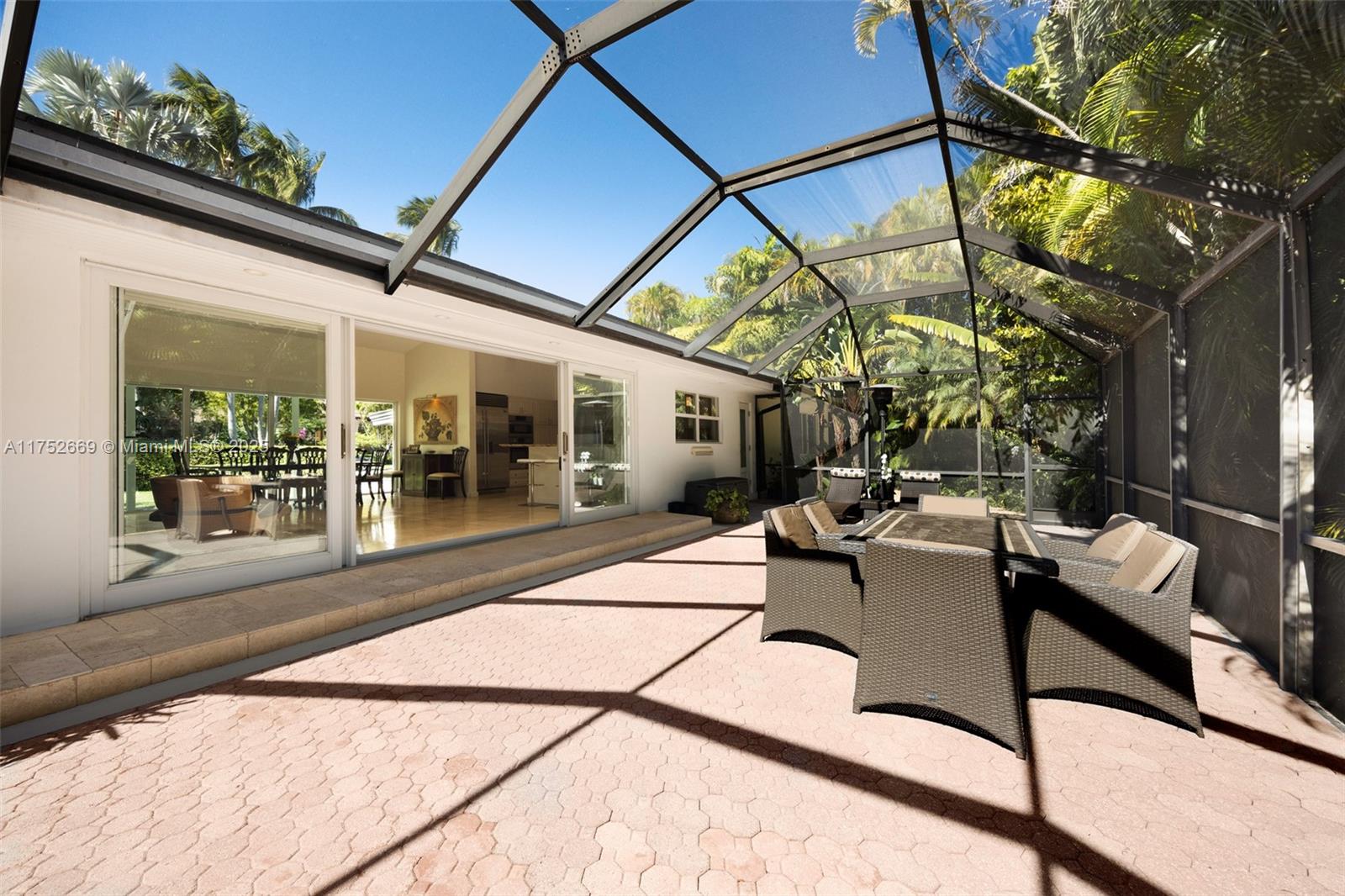 TROPICAL ISLE HOMES SUB 4 - Residential