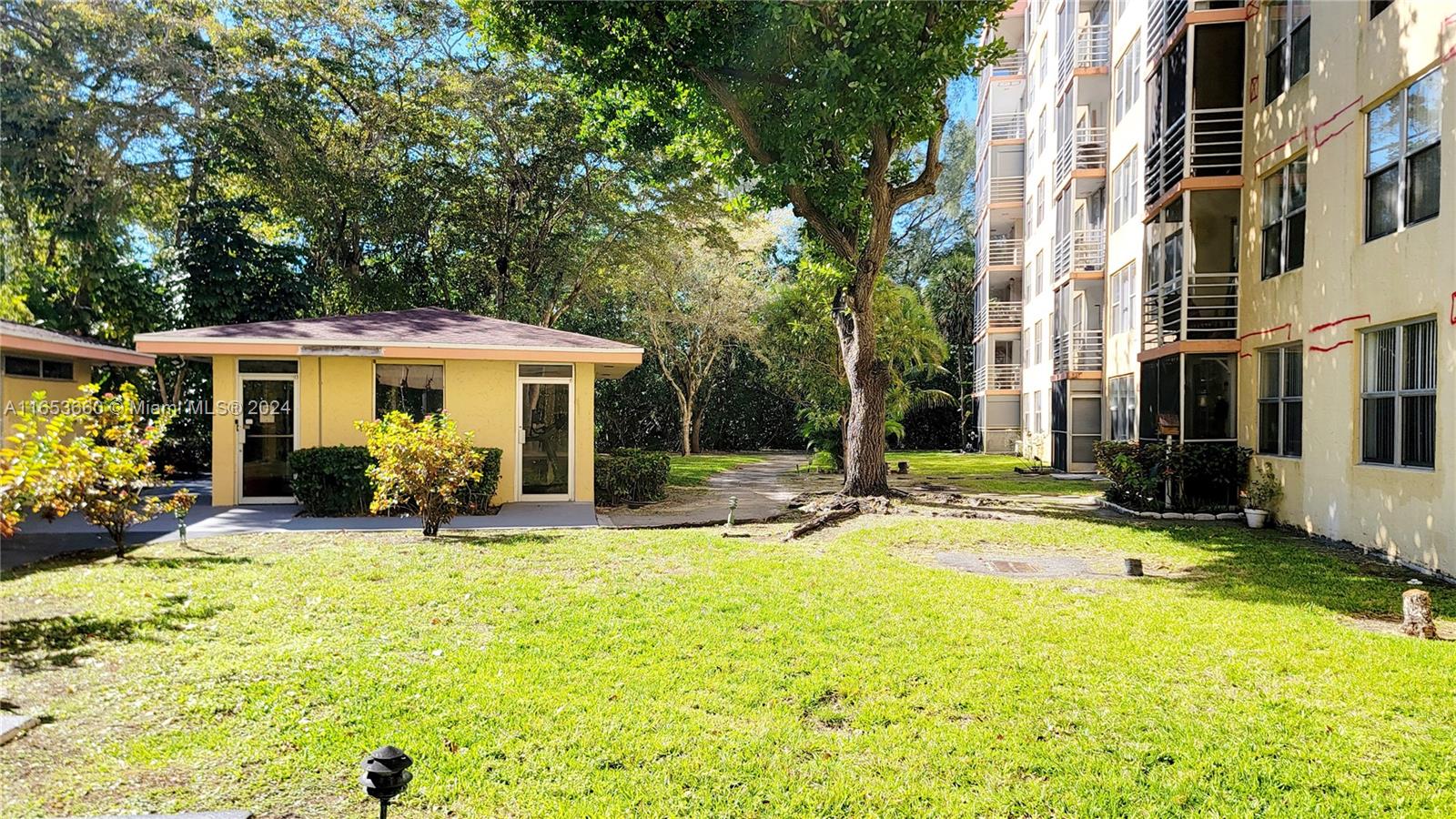 GREYNOLDS PARK CLUB CONDO - Residential