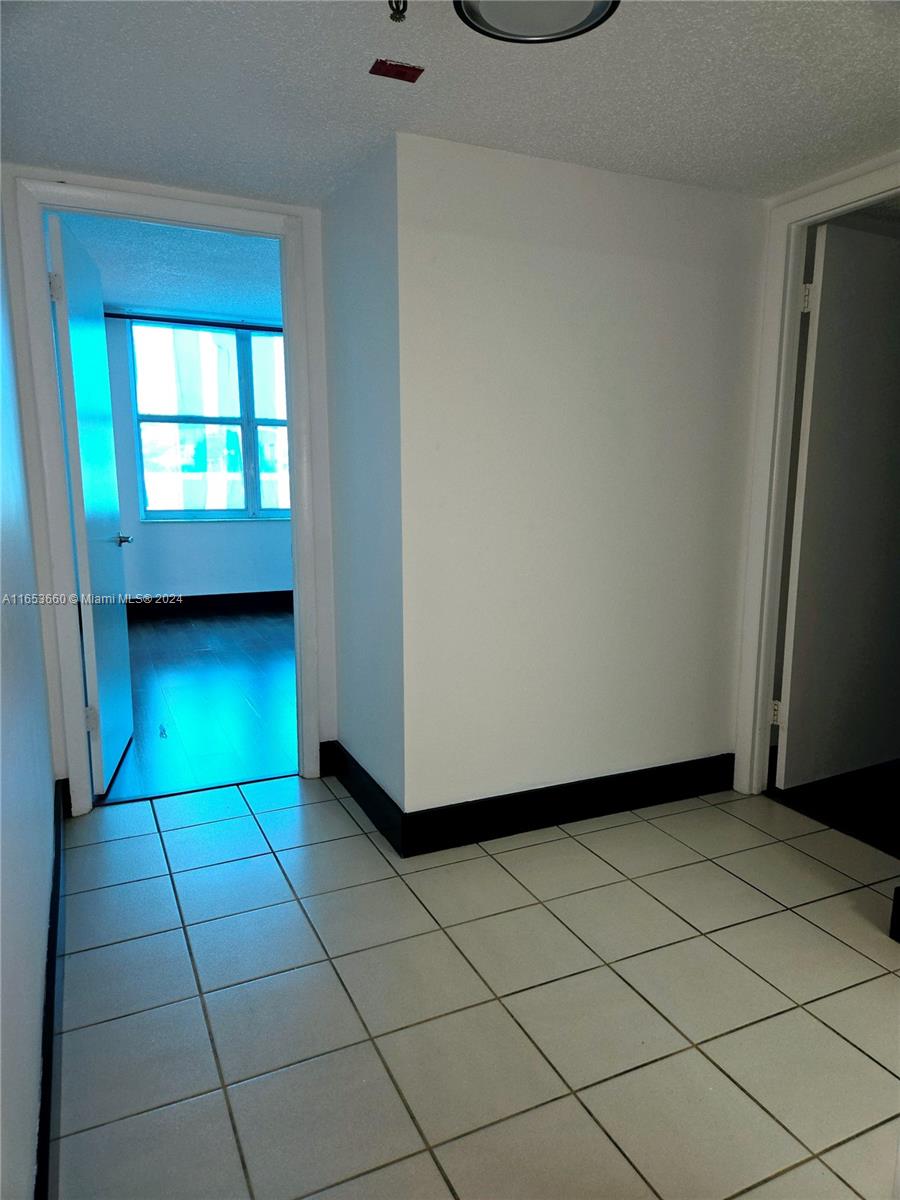 GREYNOLDS PARK CLUB CONDO - Residential