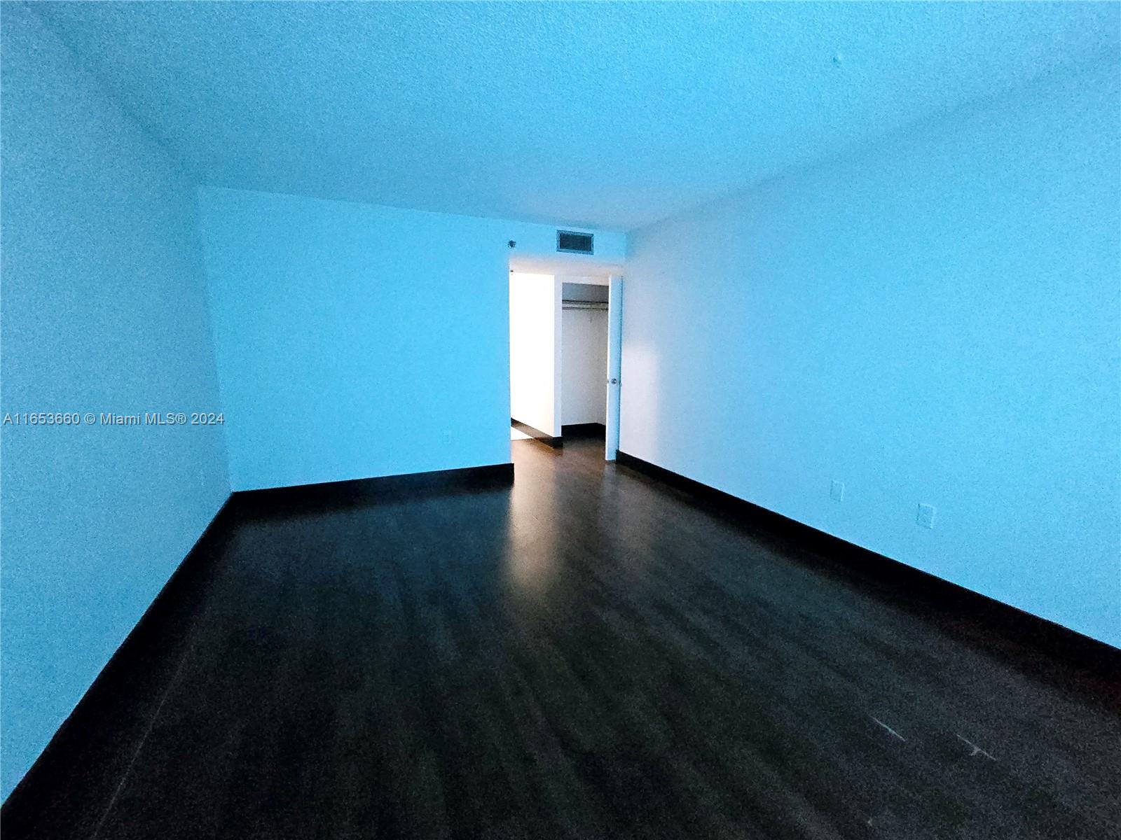GREYNOLDS PARK CLUB CONDO - Residential