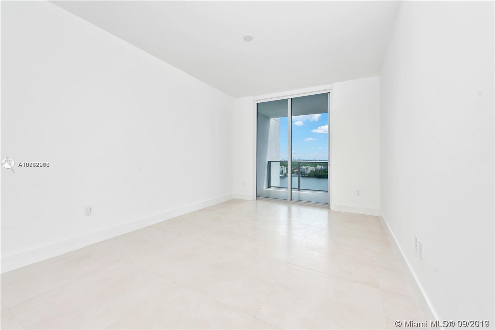 MARINA PALMS - Residential Lease