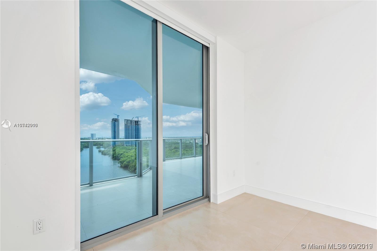 MARINA PALMS - Residential Lease