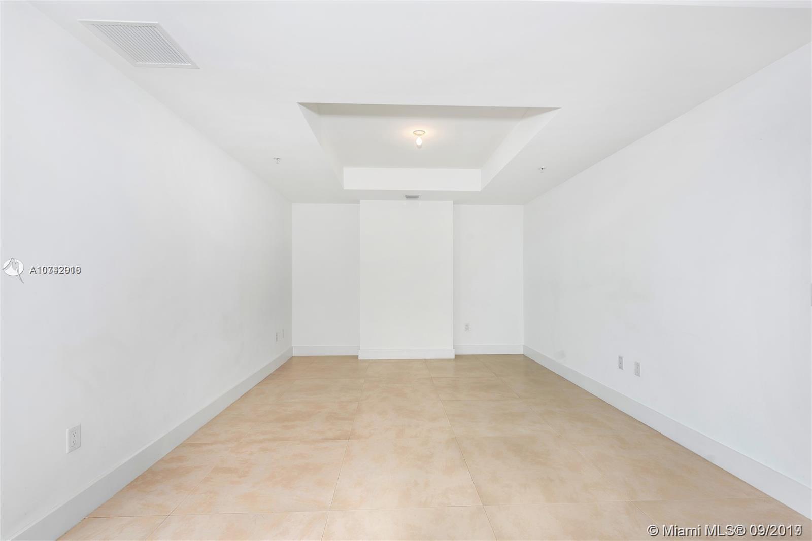 MARINA PALMS - Residential Lease