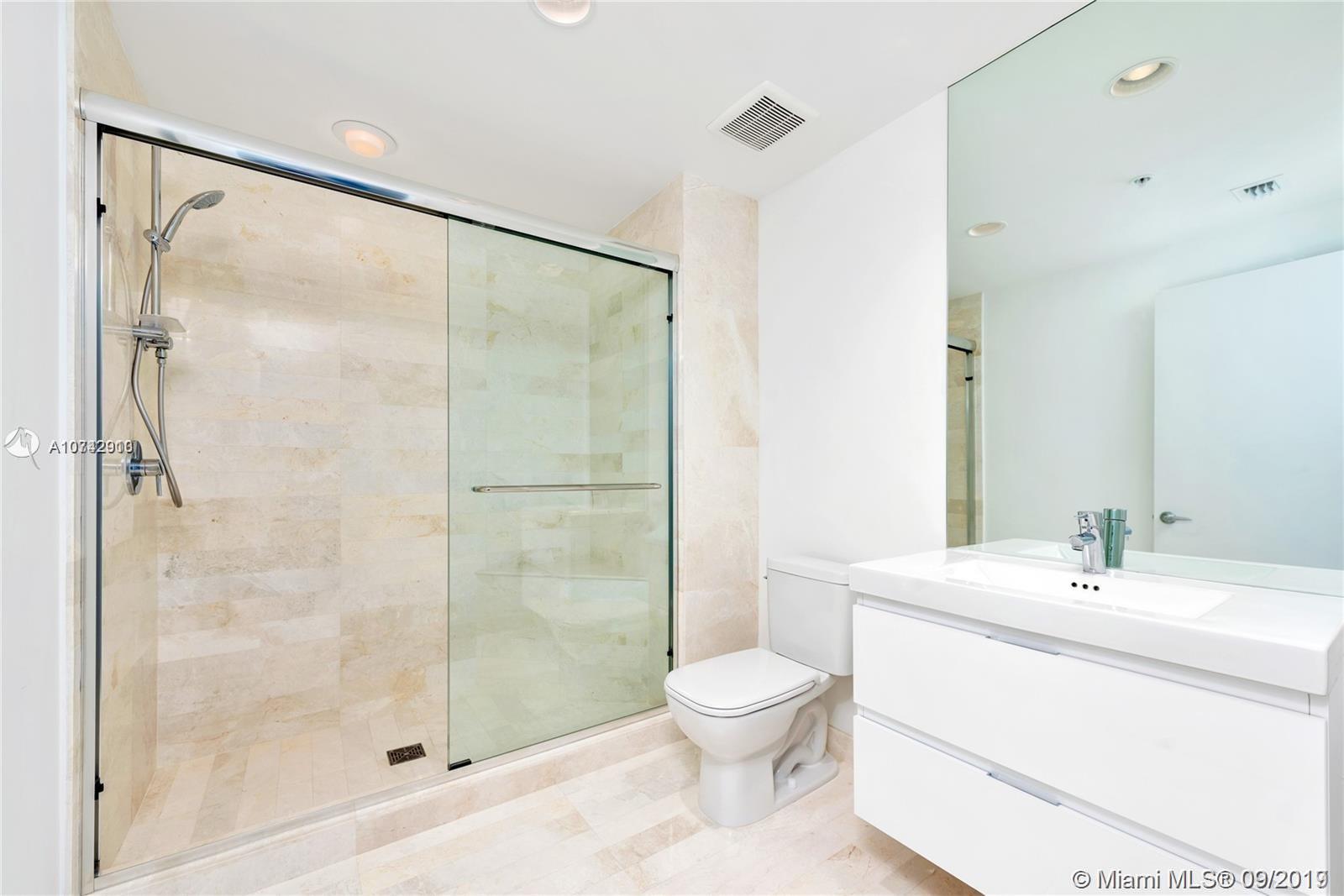MARINA PALMS - Residential Lease