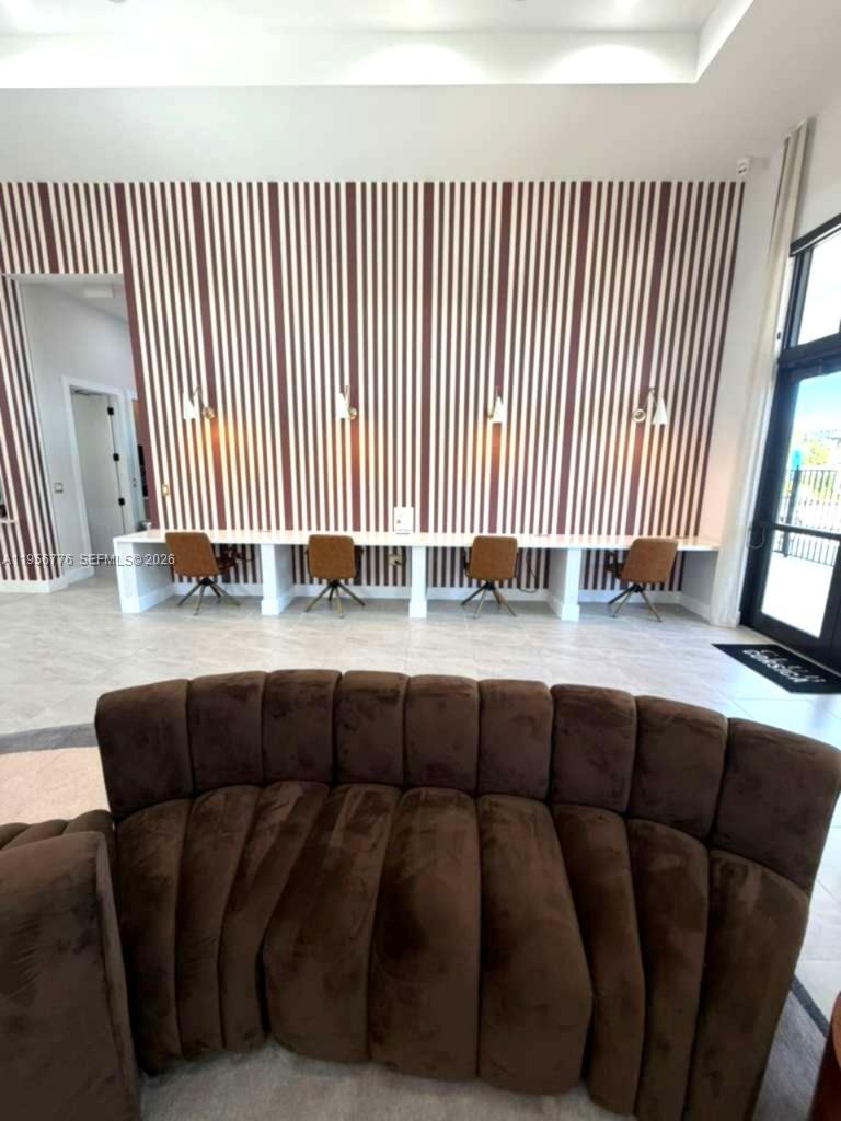 SILVER PALM RESIDENTIAL H - Residential