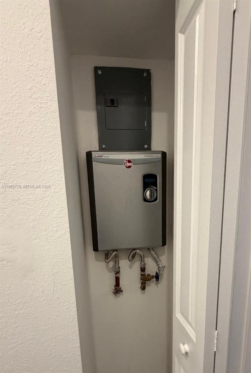 SILVER PALM RESIDENTIAL H - Residential