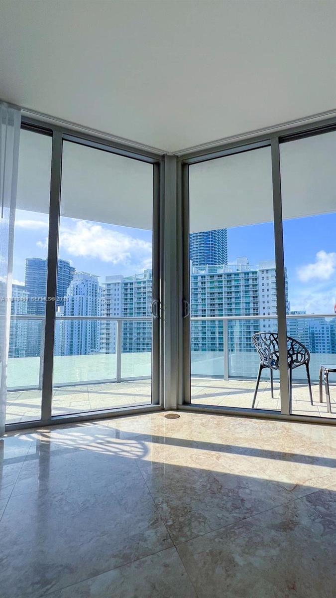 1300 Brickell Bay Dr 3007