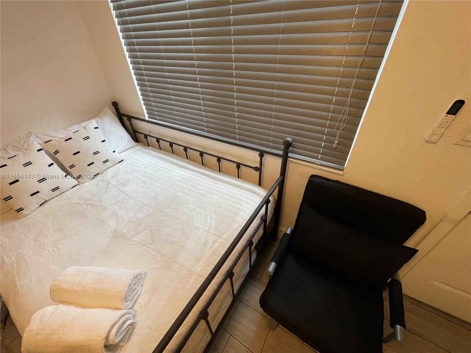 NORTHERN BLVD TR - Residential Income