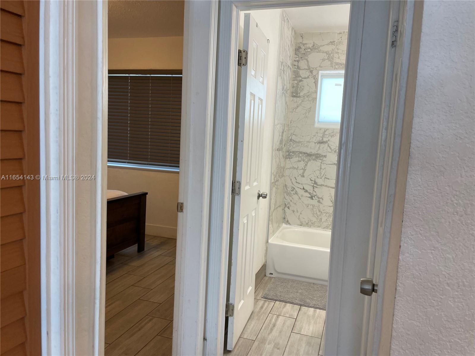 NORTHERN BLVD TR - Residential Income