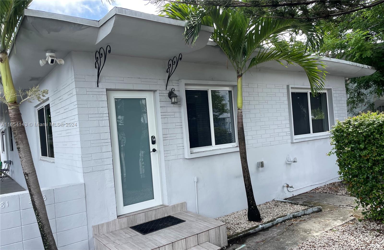 NORTHERN BLVD TR - Residential Income