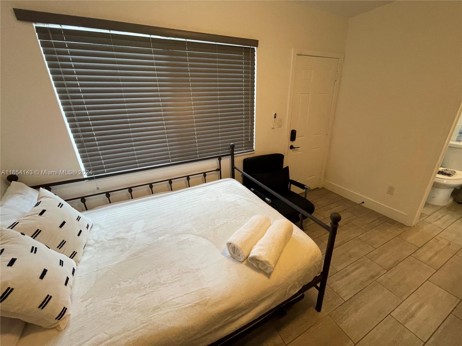 NORTHERN BLVD TR - Residential Income