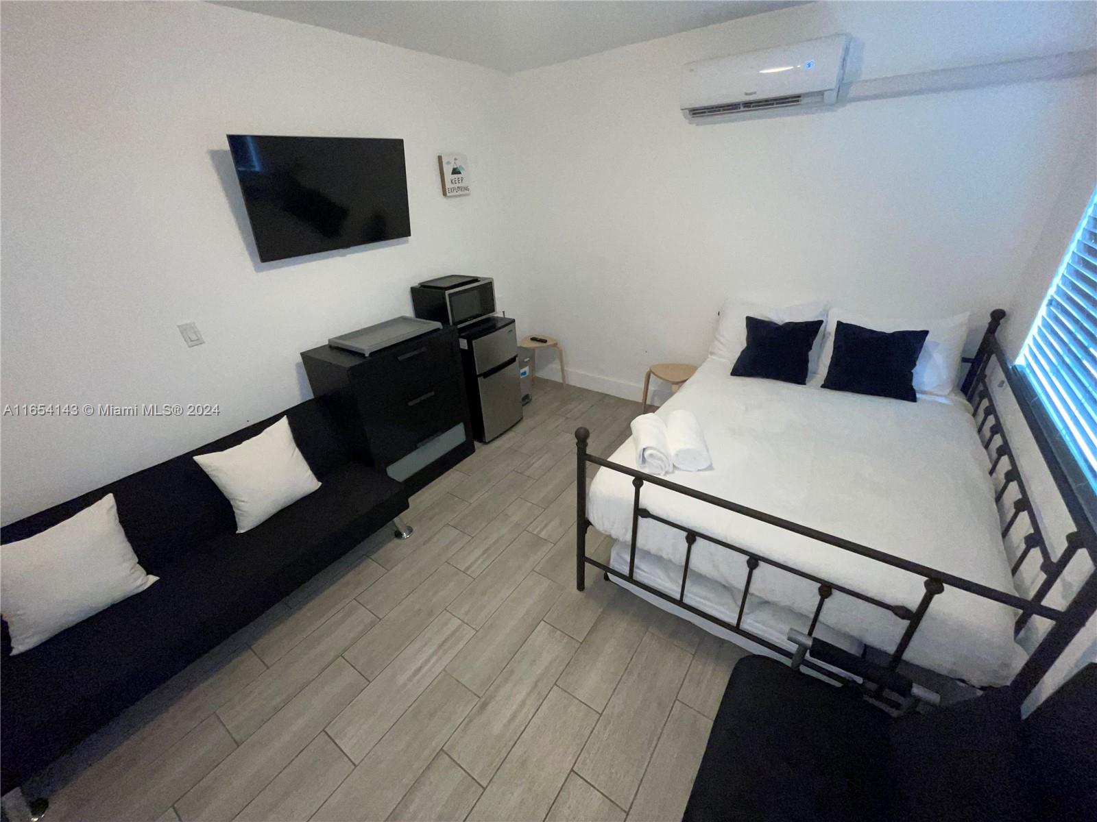 NORTHERN BLVD TR - Residential Income