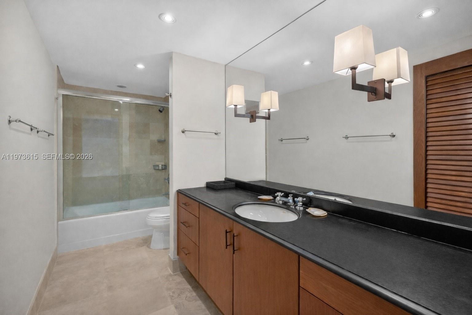 GRAND BAY TOWER CONDO - Residential