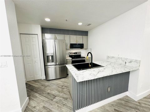 1962 Freeport Lane 1962 Riviera Beach FL 33404