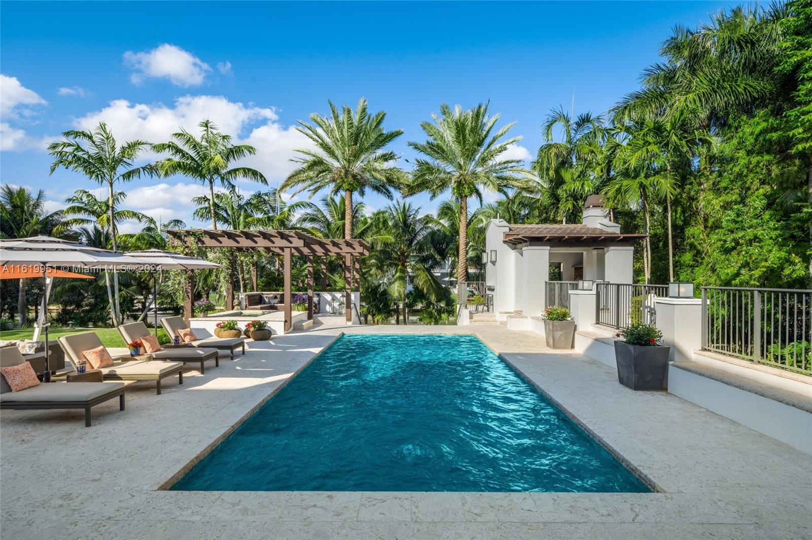 GABLES ESTATES NO 3 - Residential