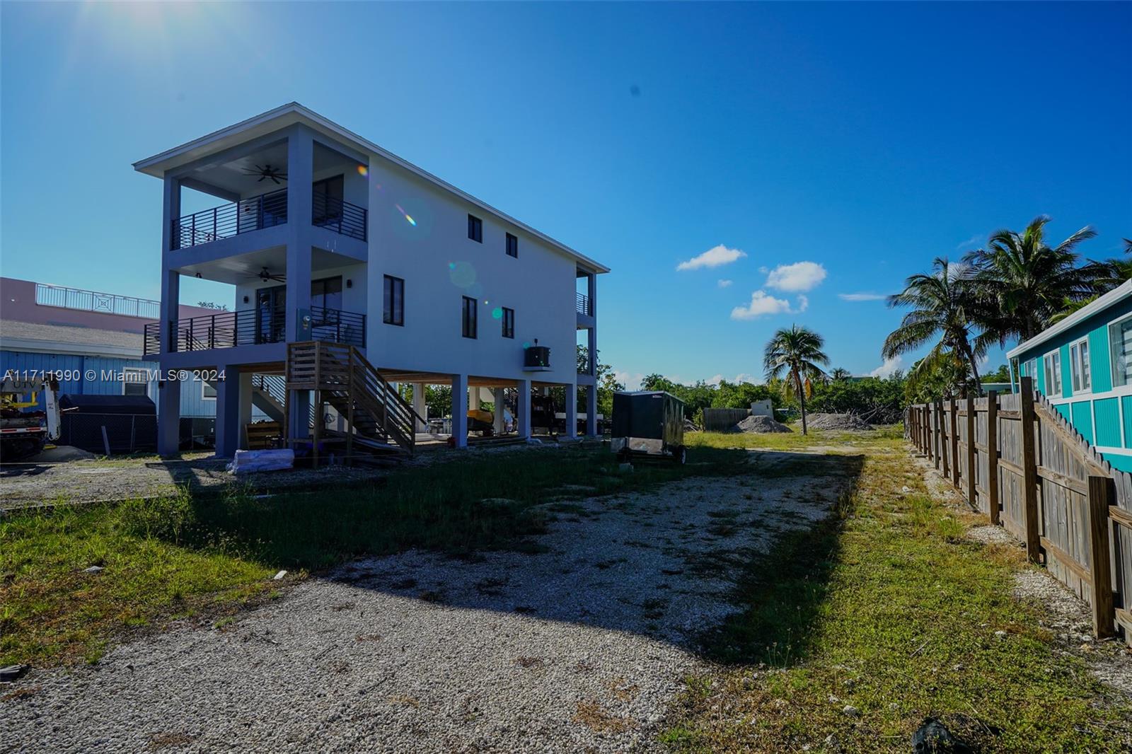 BERMUDA SHORES - Residential