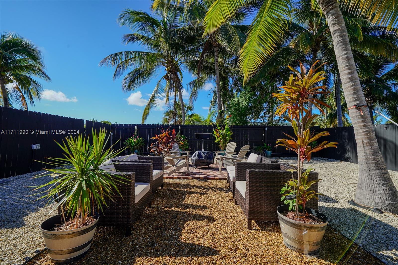 BERMUDA SHORES - Residential