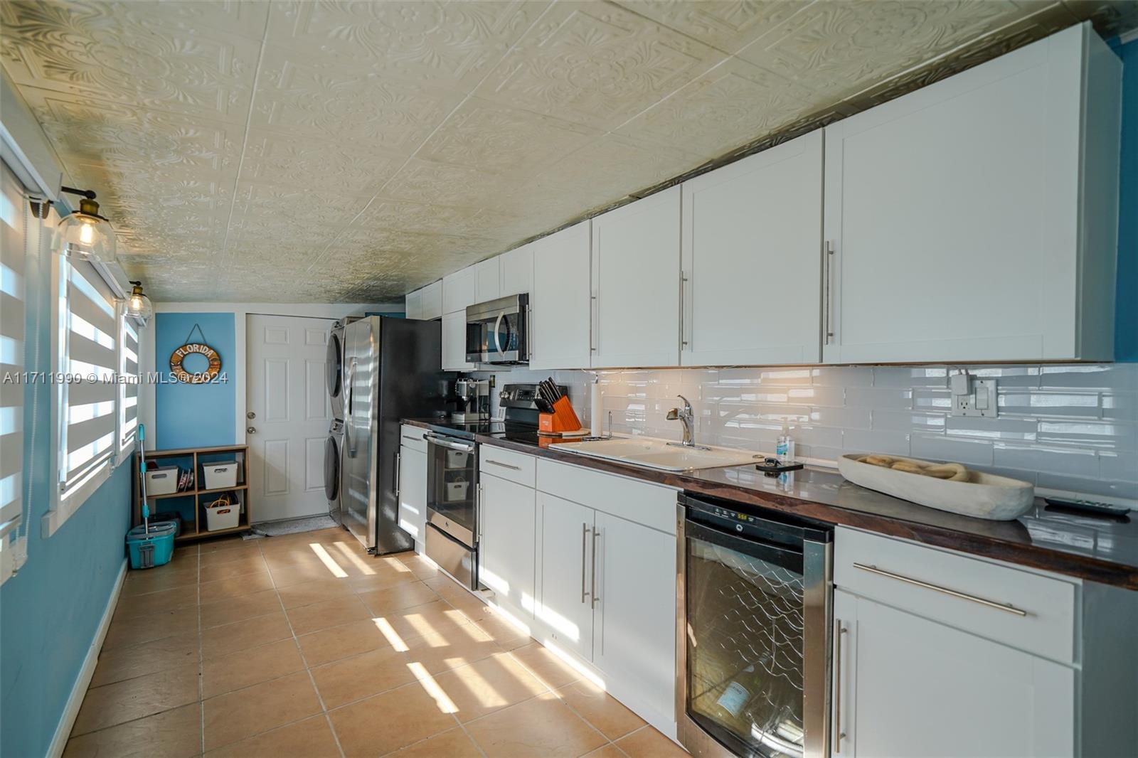 BERMUDA SHORES - Residential