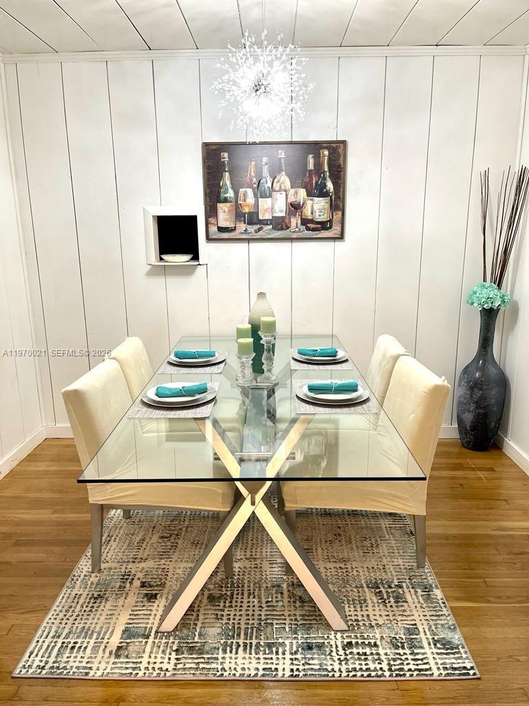 HOLLYWOOD TERRACE AMEN PL - Residential Income