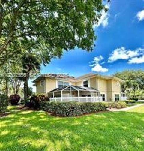 Photo of 5801 Wheatley Ct, Boynton Beach, FL 33436 (MLS # A12002556)