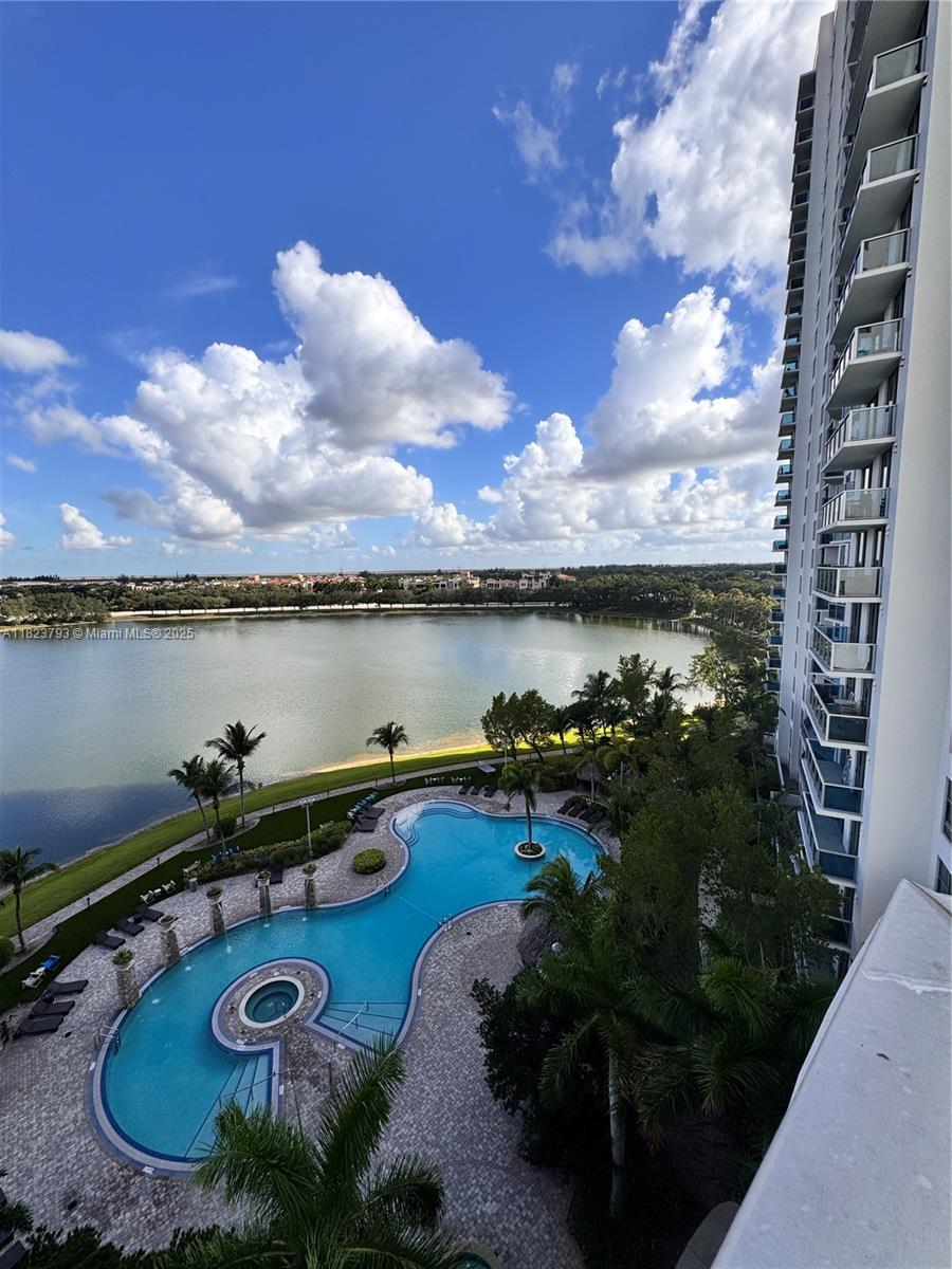 TAO SAWGRASS CONDOMINIUM - Residential