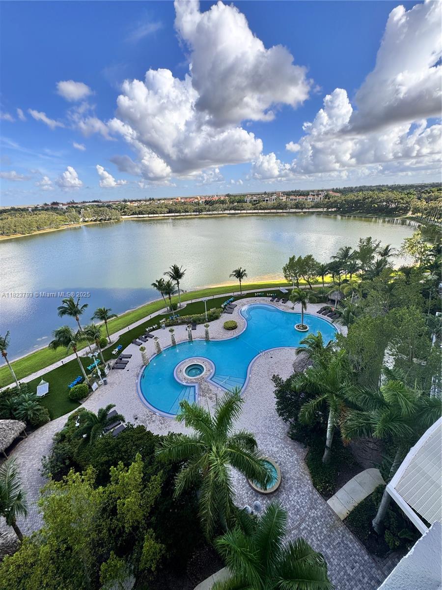 TAO SAWGRASS CONDOMINIUM - Residential