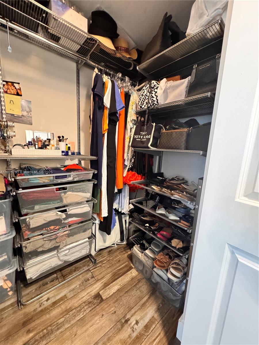 TAO SAWGRASS CONDOMINIUM - Residential