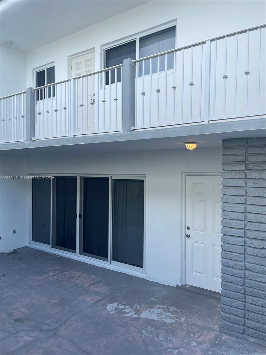 Private and spacious with a water view, this 4-bedroom/3-bath property is just blocks from the ocean. It features a full-size washer and dryer, primary bedroom with a balcony, and a fenced patio.