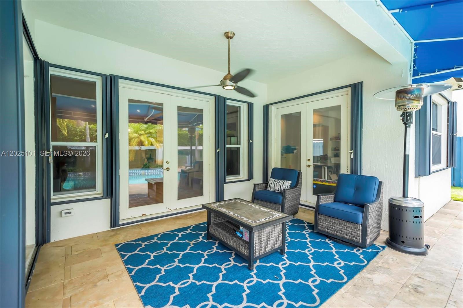 WINDSOR PALMS - Residential