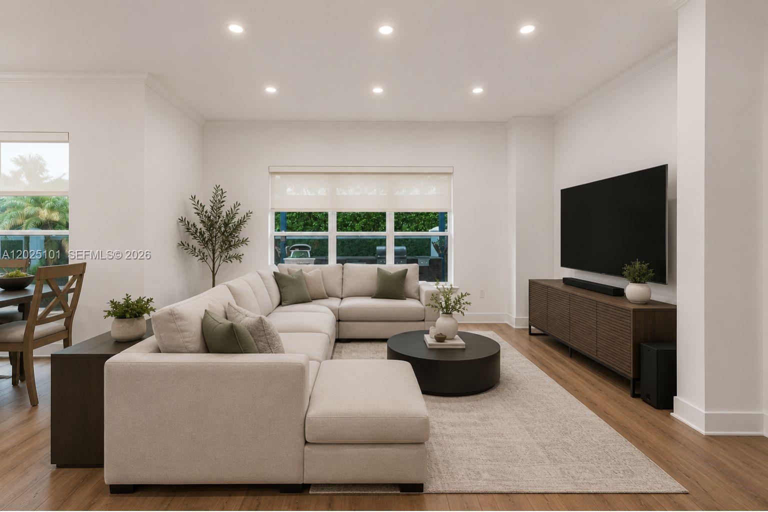 WINDSOR PALMS - Residential