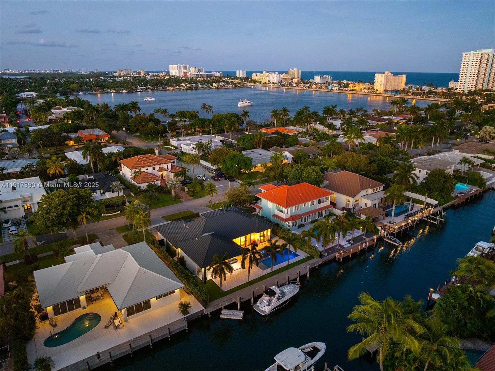 HOLLYWOOD GOLF ESTATES SE - Residential