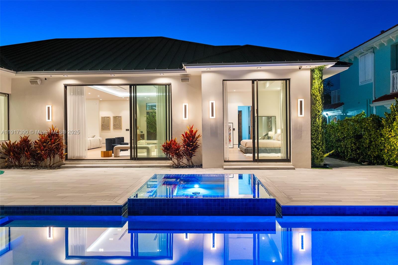 HOLLYWOOD GOLF ESTATES SE - Residential