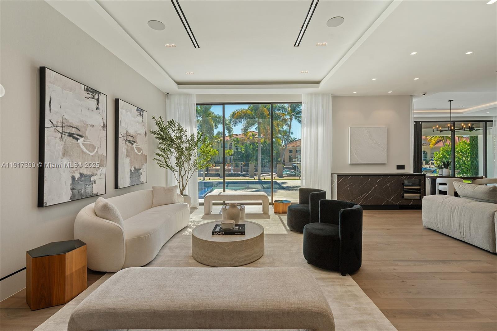 HOLLYWOOD GOLF ESTATES SE - Residential