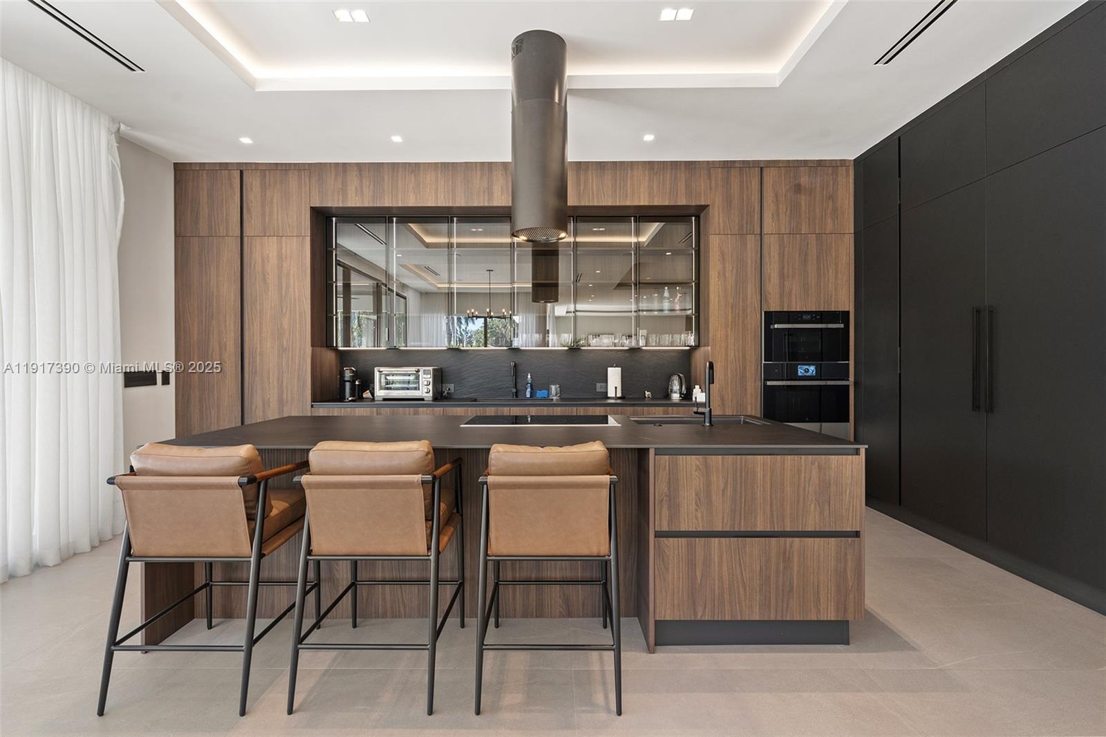 HOLLYWOOD GOLF ESTATES SE - Residential