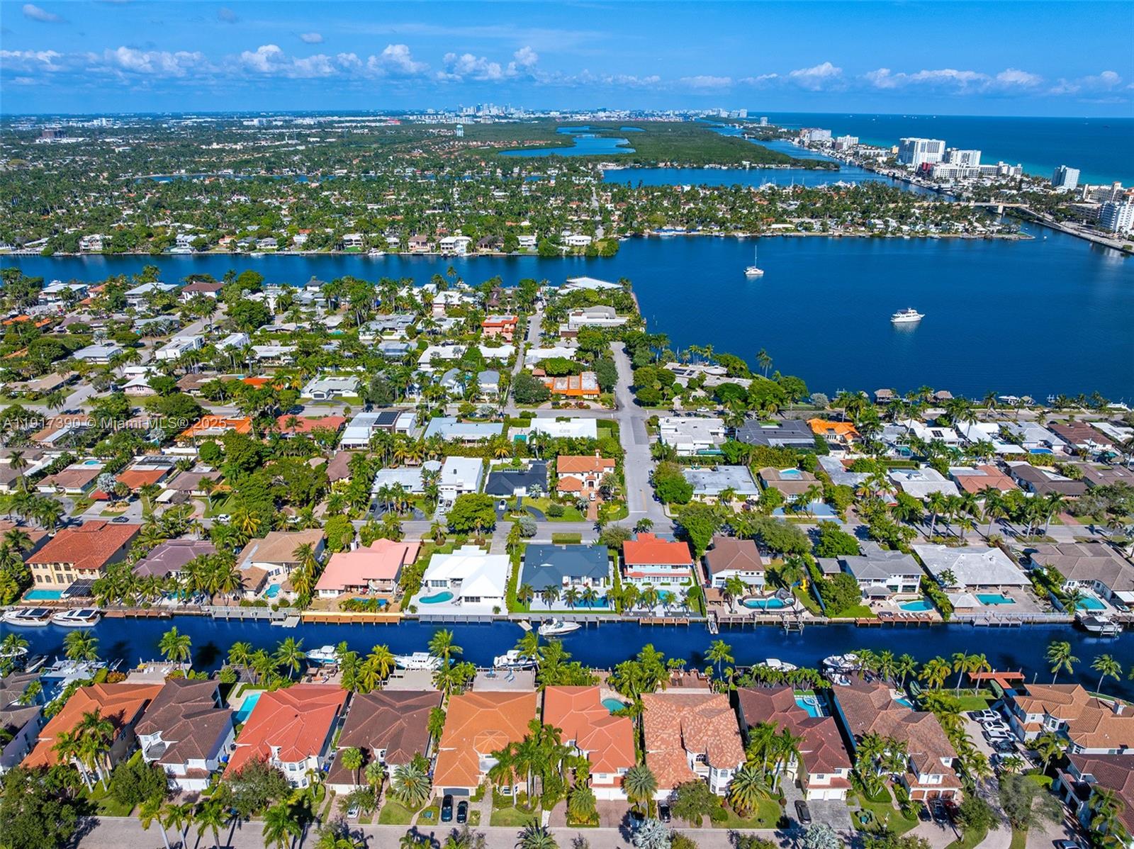 HOLLYWOOD GOLF ESTATES SE - Residential