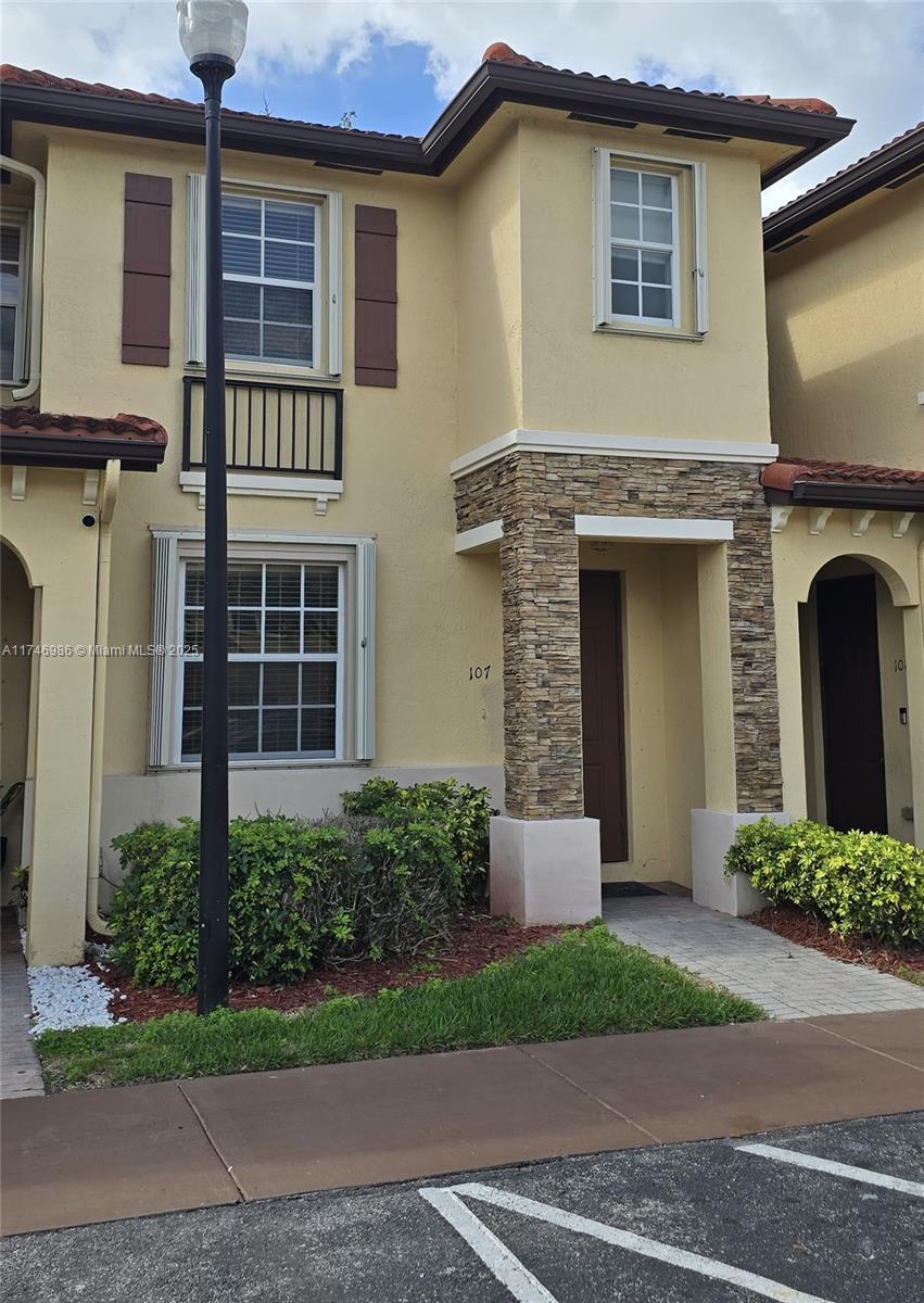 3320 Ne 13th Cir Dr 107-23, Homestead, Miami-Dade County, Florida - 2 Bedrooms  
3 Bathrooms - 